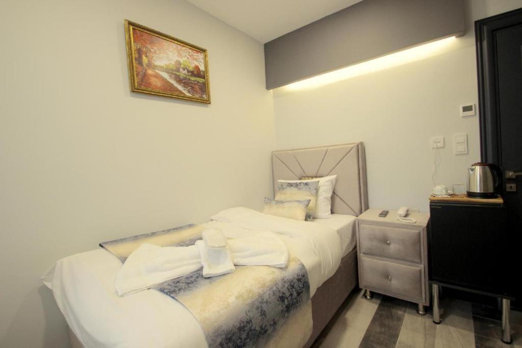 Hotel Guler Palas Vefa Provincia di Provincia di Istanbul Esterno foto